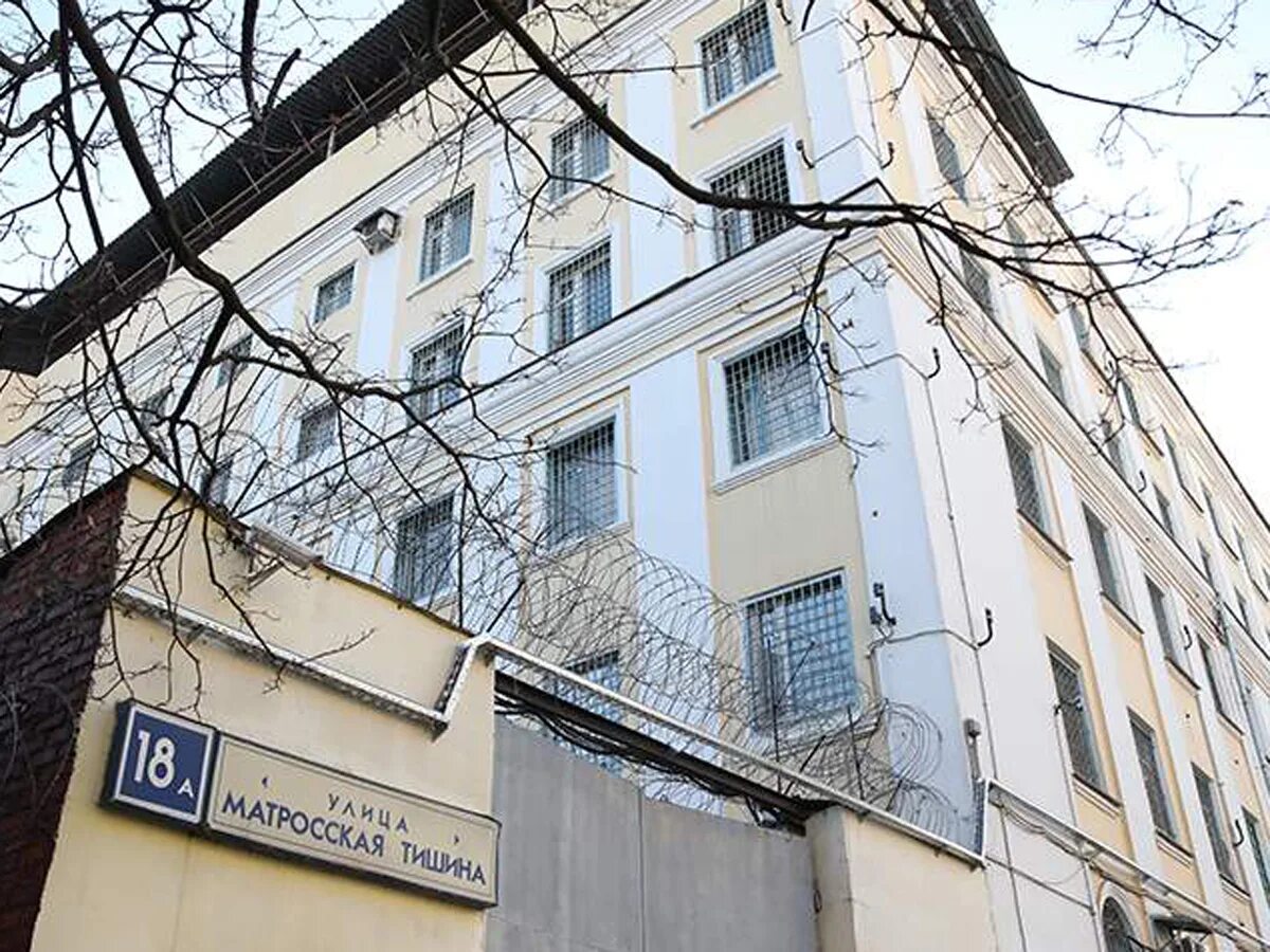 Машков в спектакле матросская тишина. Матросская тишина севастополь. Матросская тишина севастополь. Матросская тишина спектакль театр табакова. Машков в спектакле матросская тишина.