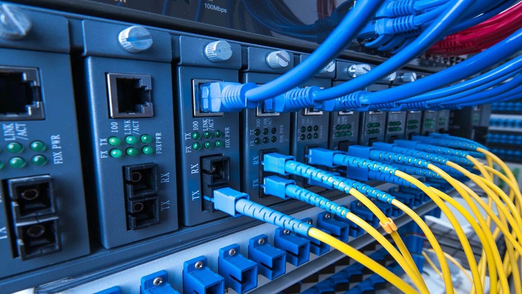 Современные сети связи. Сетевое оборудование. Сетевое и серверное оборудование. Структурированные кабельные системы. Сетевое оборудование компьютерных сетей.