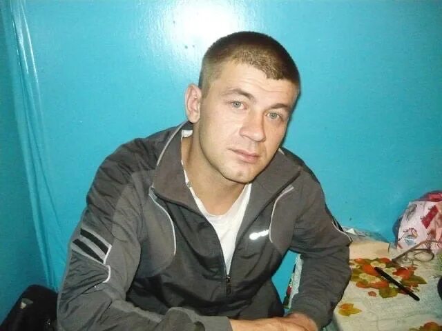 12 1973. Школьный альбом 1967 года. Выпускники гпту. 29. Абзианидзе бондо нодариевич ип.