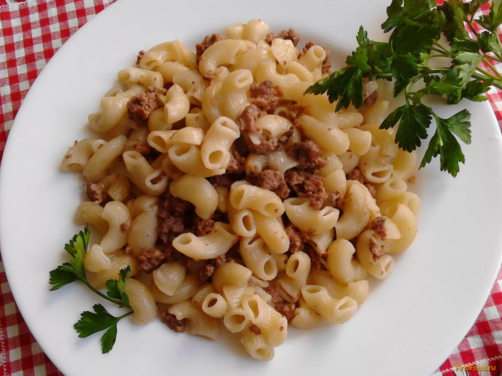 Гарнир к макаронам. Макароны с сыром. Макароны. Спагетти вареные. Макароны по-флотски с вареным мясом.