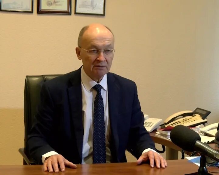 Киселев председатель. Председатель законодательного собрания владимирской области. киселев законодательное собрание владимирской области.