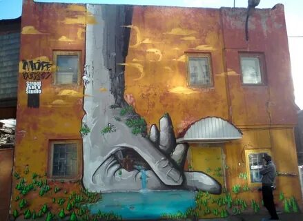 Большие рисунки на домах