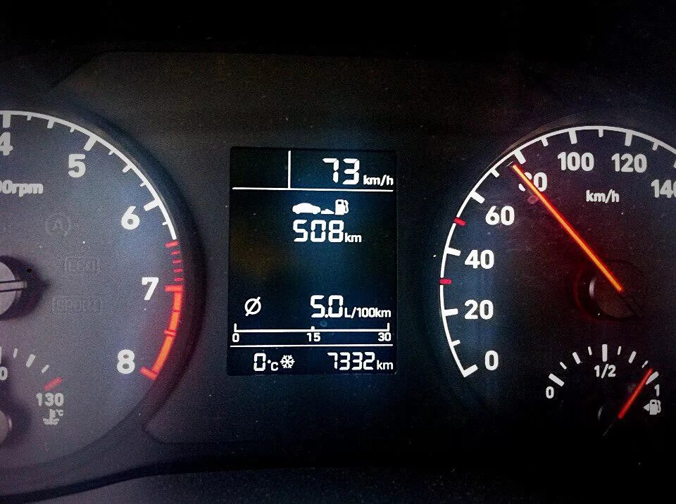 Расход топлива индикатор солярис. Хендай солярис 1. 6 механика. 4 мт расход топлива. Солярис расход топлива на холостом ходу.