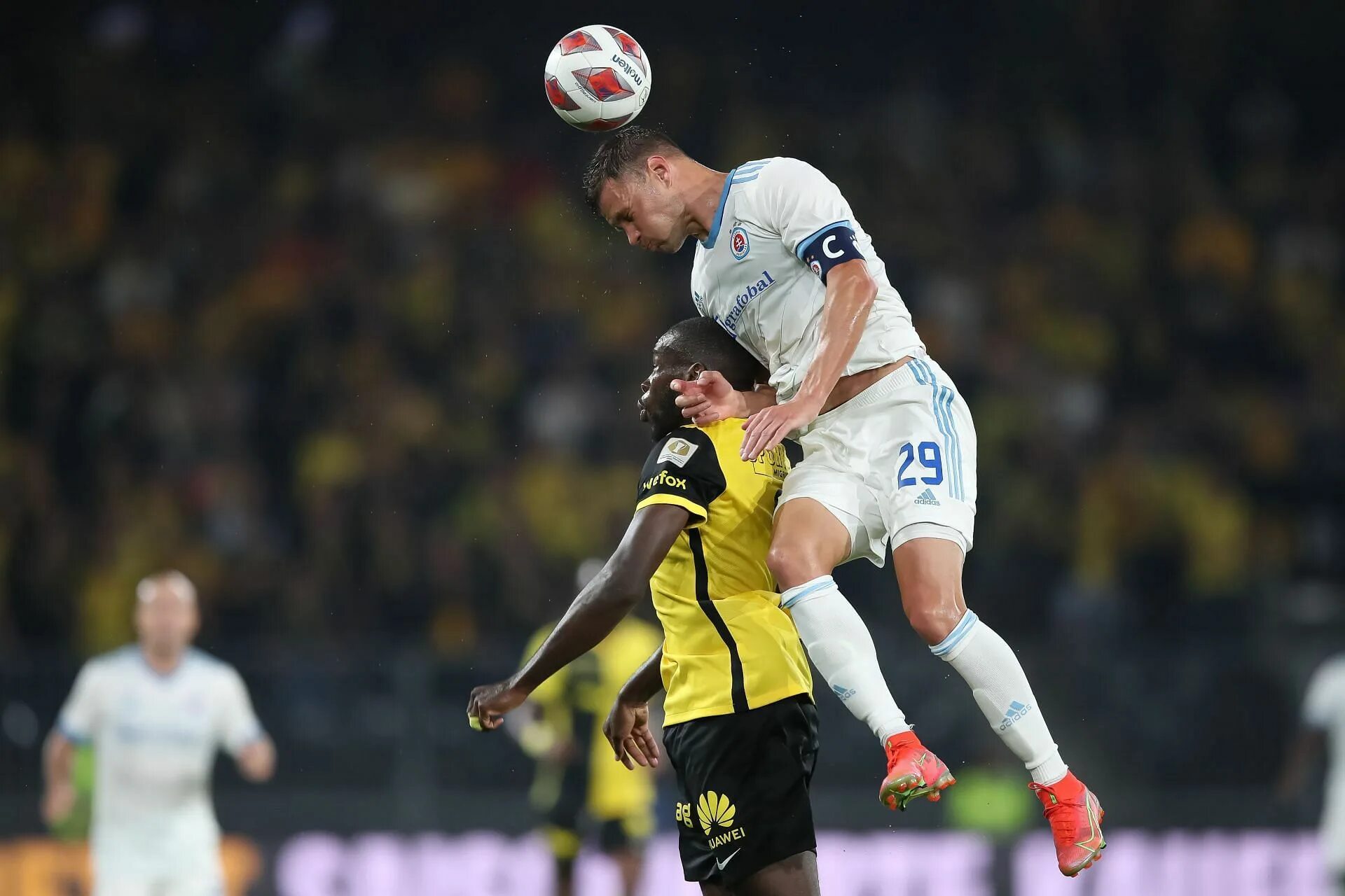 Слован братислава 1969. Слован (хоккейный клуб, братислава). Мидтьюлланн слован братислава. Слован (футбольный клуб, братислава). Мидтьюлланн слован братислава.