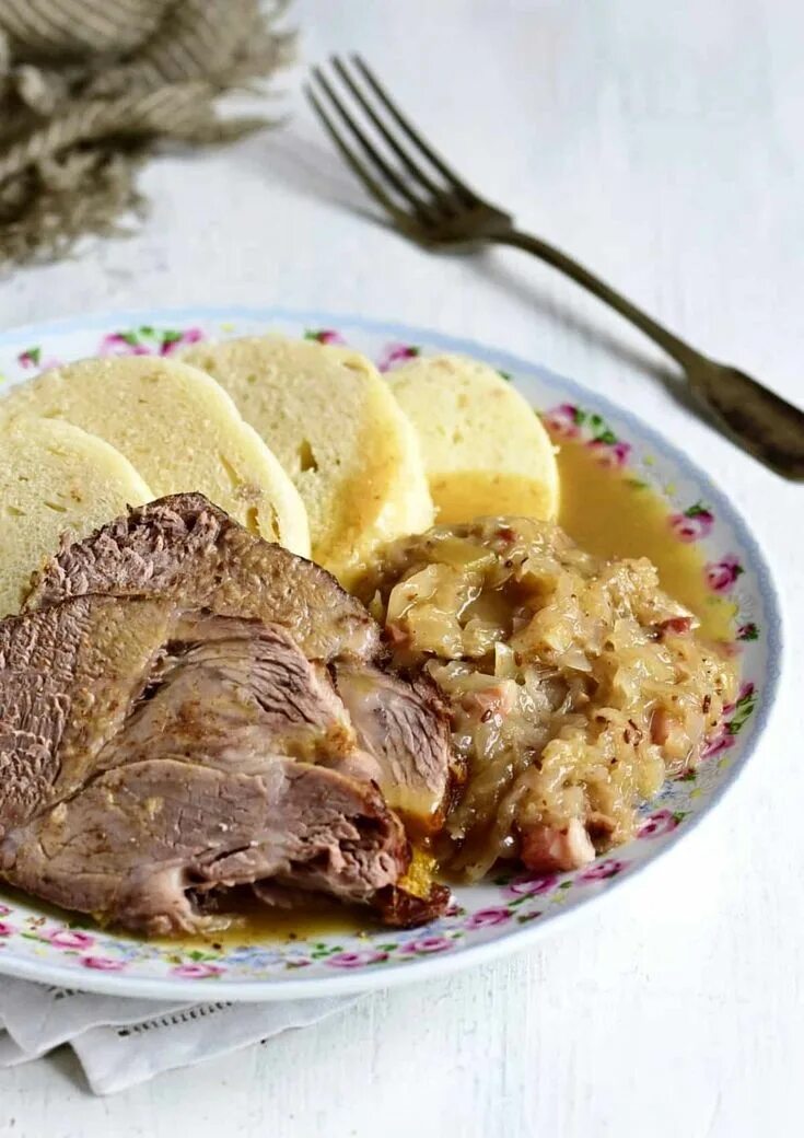 Блюдо чешской кухни 7 букв. Чешская кухня. Блюдо чешской кухни 7 букв. Чешские блюда. Чешская кухня.