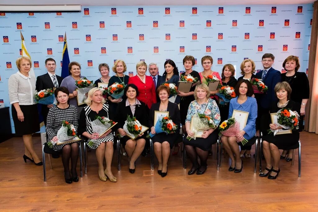 учителя 19 школы дербент 1998 г. сайт 19 школы учителя. директор школы 19 пироговский. коллектив учителей. сайт 19 школы учителя.