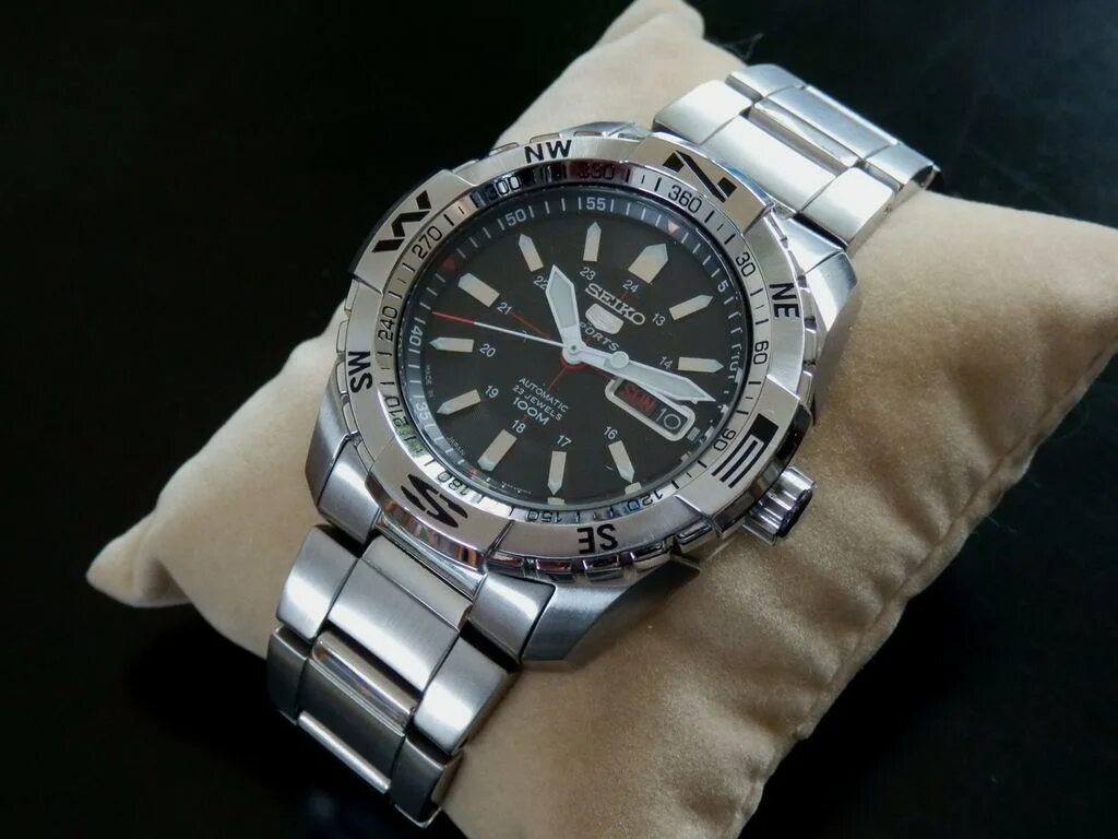 Сейко автоматик. Seiko snzj05j1. Seiko (Сейко) 5 Sports. Seiko Seiko 5 Sports. Seiko 5 Sports snzj05j1.