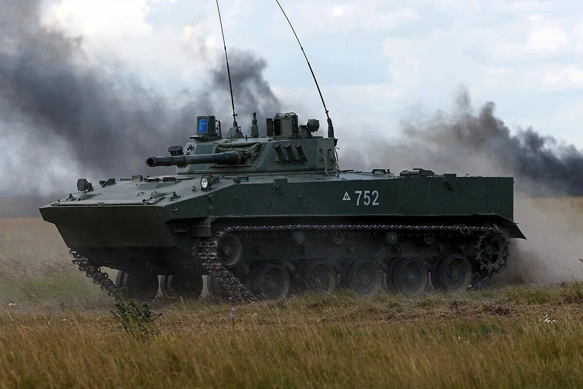 Бмп бтр бмд. Бмд 4. бмд 4 вдв. десантирование бмд 4. бмд-2 вдв рф.