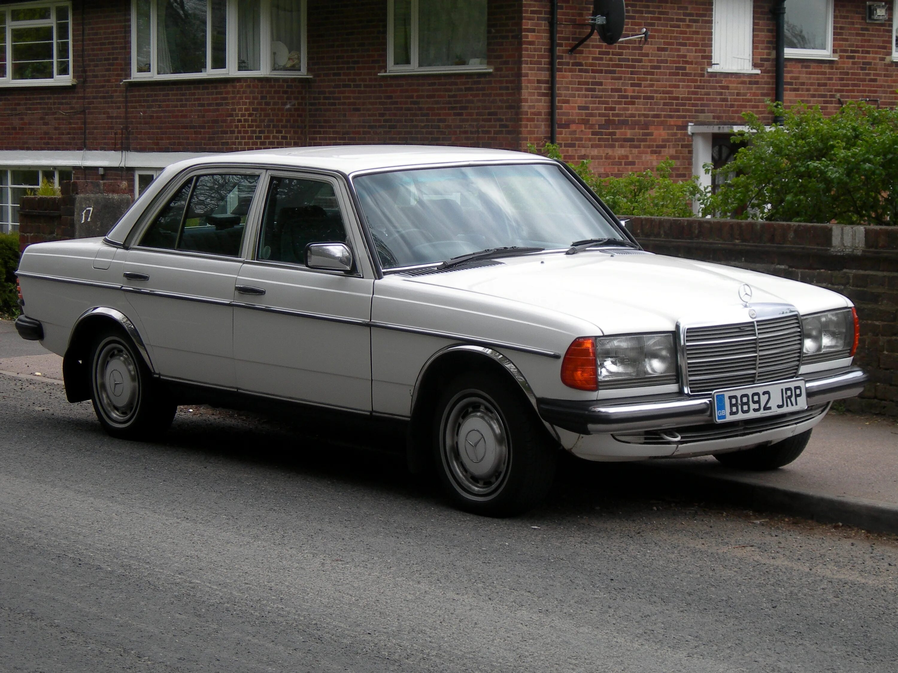 Тип 123. Мерседес бенц w123. mercedes-benz w123 300. mercedes-benz w123 230. mercedes benz w123 200d.