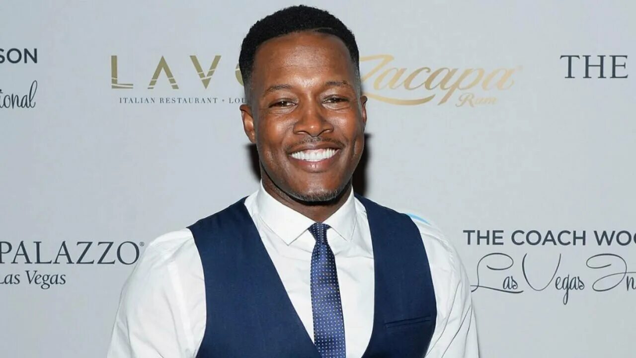 Flex net. Flex alexander actor. man in the mirror aleksandr flex.