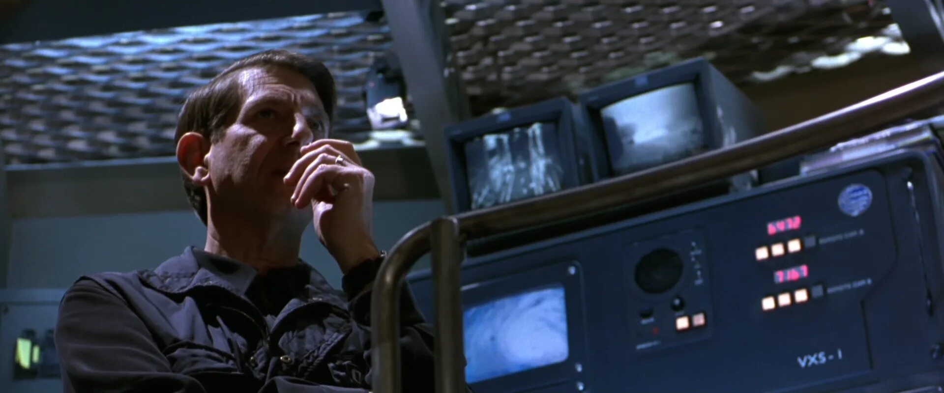 Сфера 1998 г. Сфера 1998 г. Дастин хоффман сфера. Фильм сфера 1998 сфера. Сфера из фильма сфера.