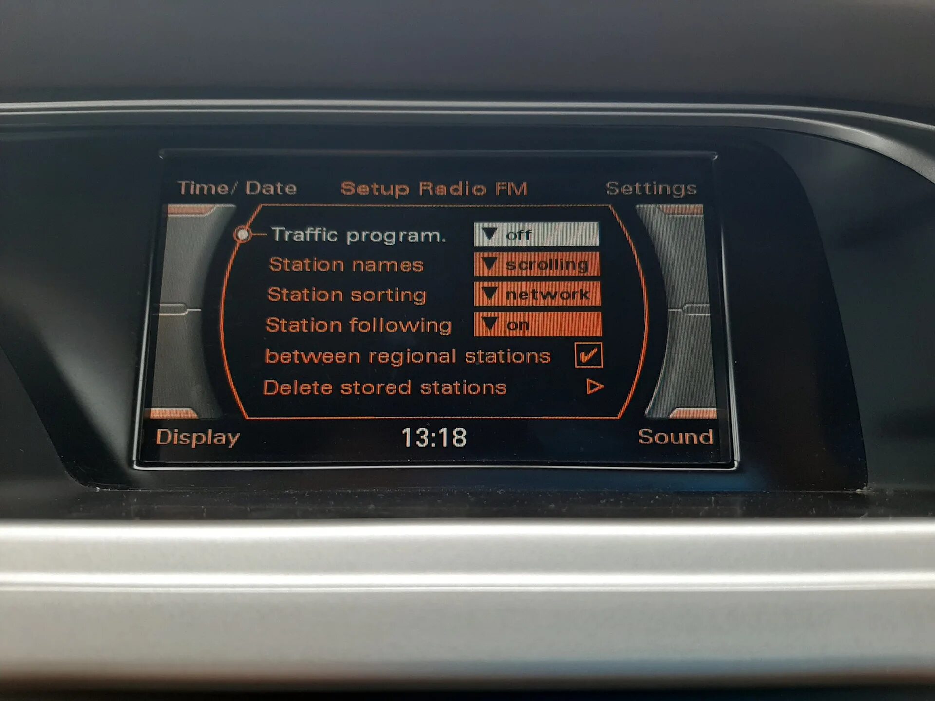 Меню audi. Борт компьютер ауди а3 2014. Бортовой компьютер ауди а3 8p. Прошивки audi. Audi a6 2020 активация скрытых функций.