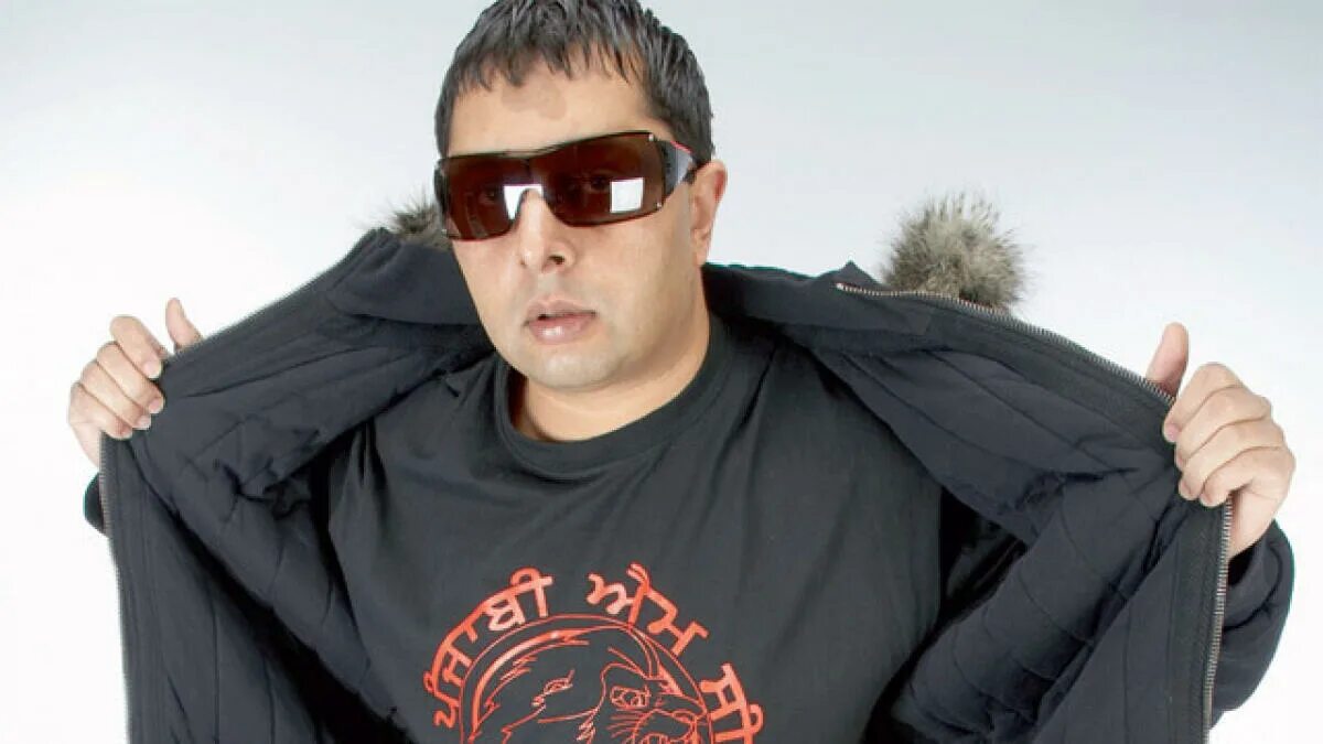 Panjabi mc слушать. Панджаби МС. Panjabi MC британский музыкант. Панджаби МС Jogi. Панджаби МС фото.