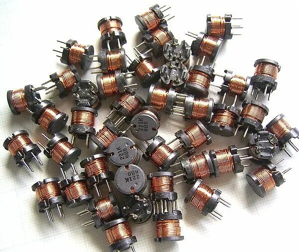 Катушка 100 мкгн. 220uh индуктивность. дроссель 100 мкгн. катушка индуктивности 220 мкгн. дроссель 100 мкгн smd.