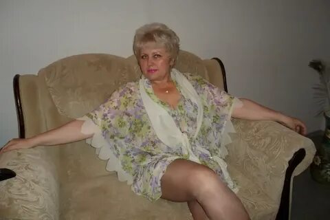 Porno ayol ichki kiyim kiyadi