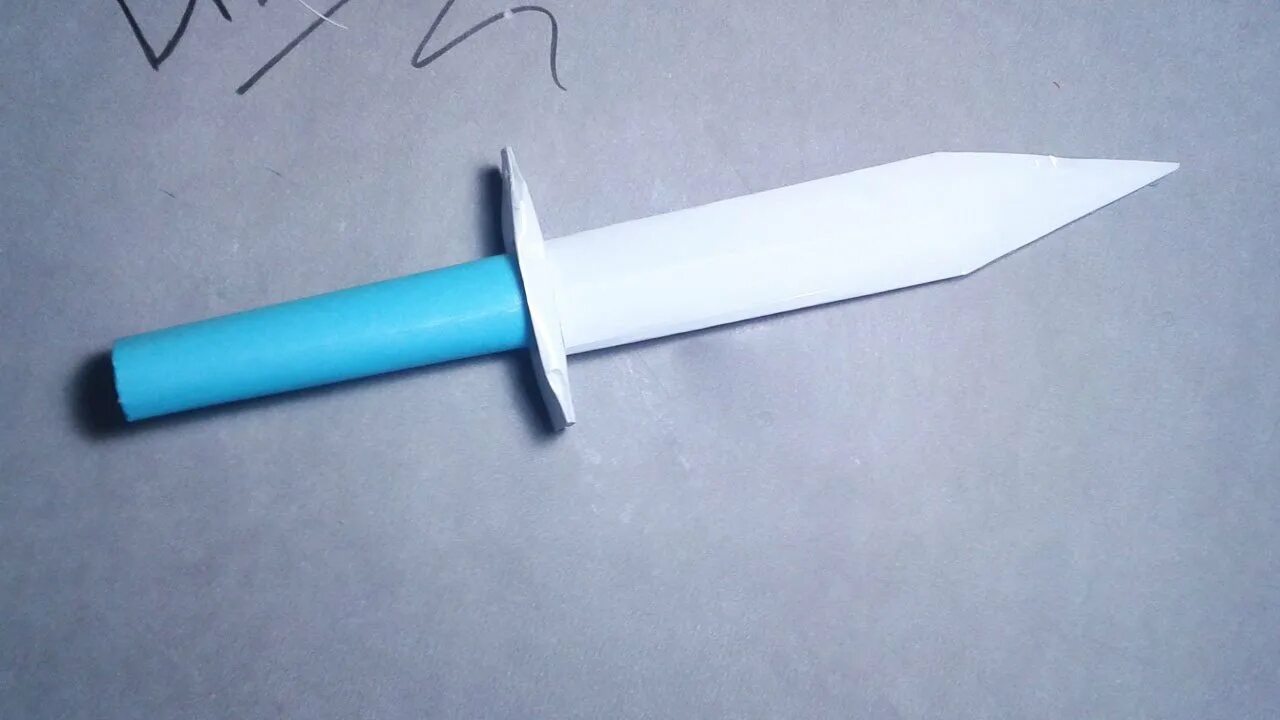 Покажи как сделать нож из бумаги. Бумажный нож. кинжал из бумаги. кинжал из картона. нож из бумаги.