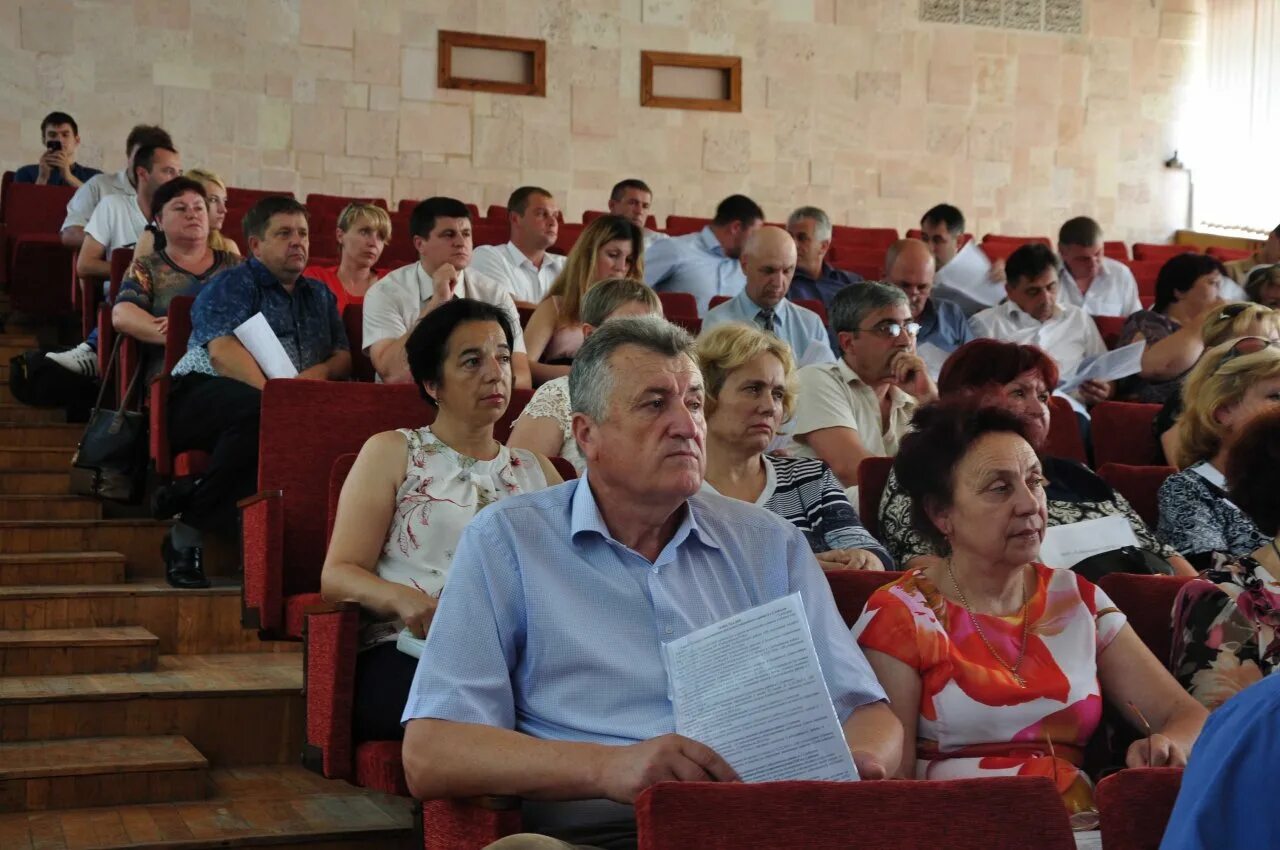 Погода в слободзее. Слободзейский район ПМР. Государственная администрация Слободзейского района и г Слободзея. Техникум в ПМР Слободзея. Коррекционная школа с.Глиное Слободзейского района.