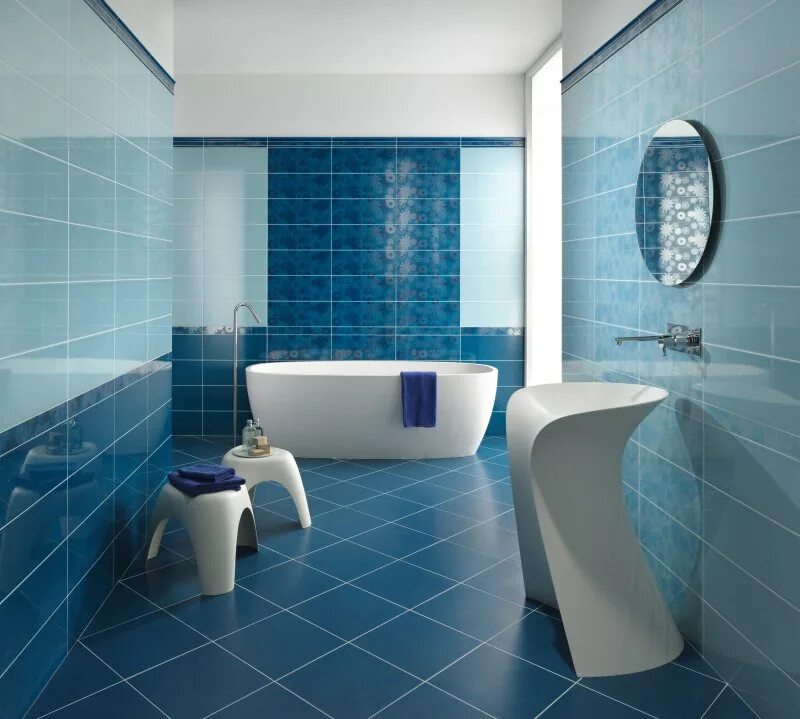 Какая плитка лучше для комнаты. Церсанит керамическая плитка синяя. Плитка дип Блю Церсанит. Плитка Мрия синяя. Синяя ванная комната.