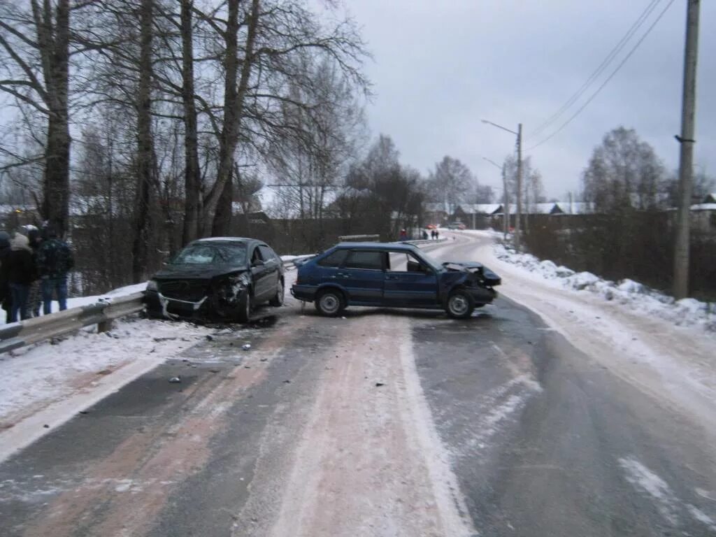 Вологодские новости в контакте подслушано. Рп5 Бабаево Вологодская. Авария в Бабаево Вологодской области. Бабаево Ярославская область ДТП.