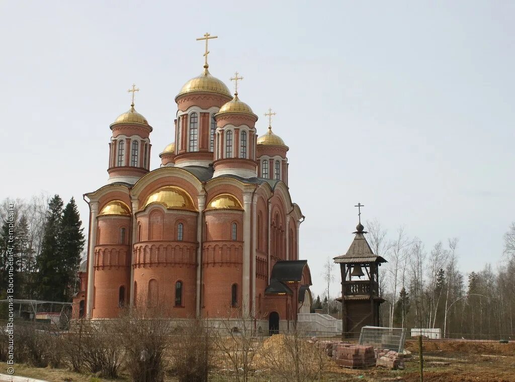 церковь в селятино. церковь серафима саровского в селятино. храм селятино. селятино храм серафима. селятино наро-фоминского района.
