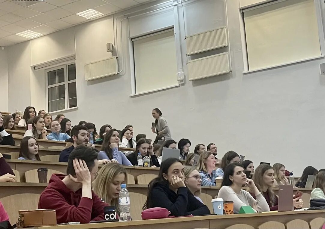 Положения ниу вшэ. Высшая школа бизнеса ниу вшэ. студенты вшэ. высшая школа бизнеса вшэ двор. ниу вшэ высшая школа бизнеса здание.