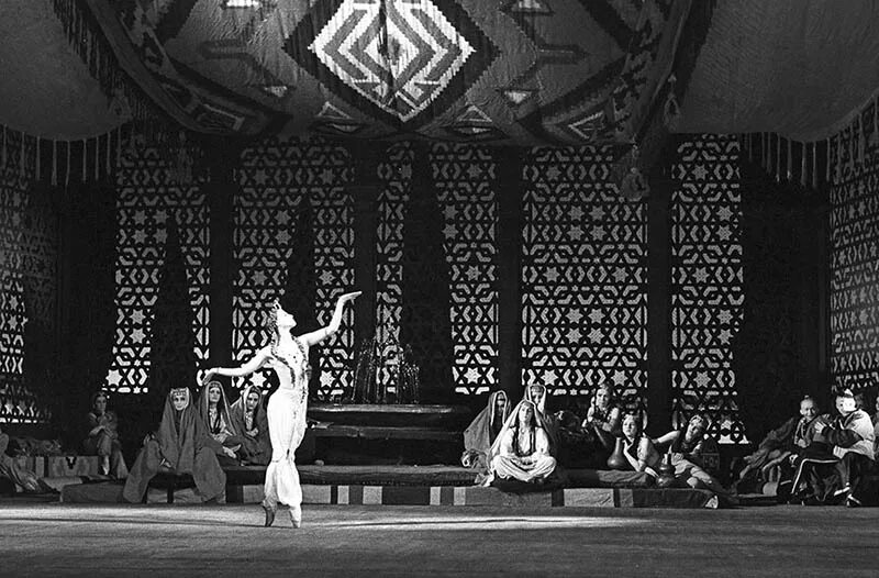 Бахчисарайский фонтан балет 1934. Майя Плисецкая Бахчисарайский фонтан