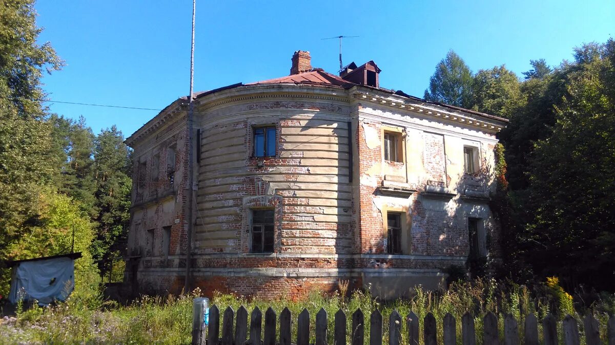 Усадьба в петровском