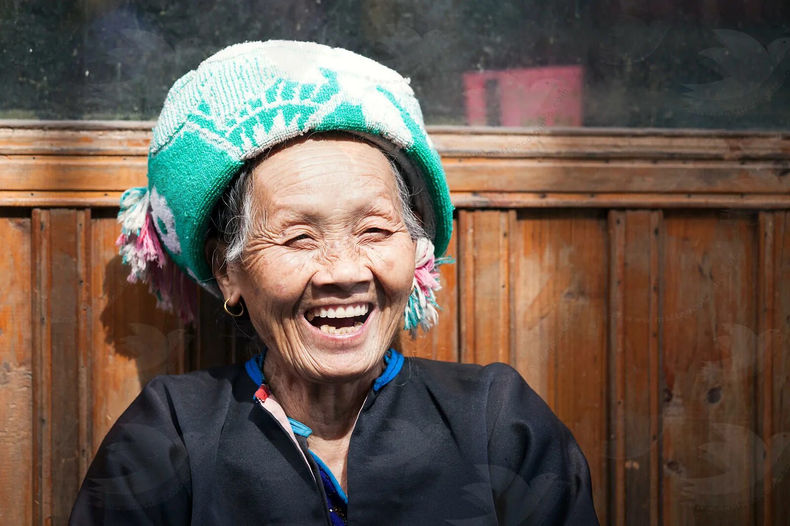 Пожилой китаец. Азиатскую бабку. Азиатка бабуля фотосток. Старая китаянка. Пожилые люди.