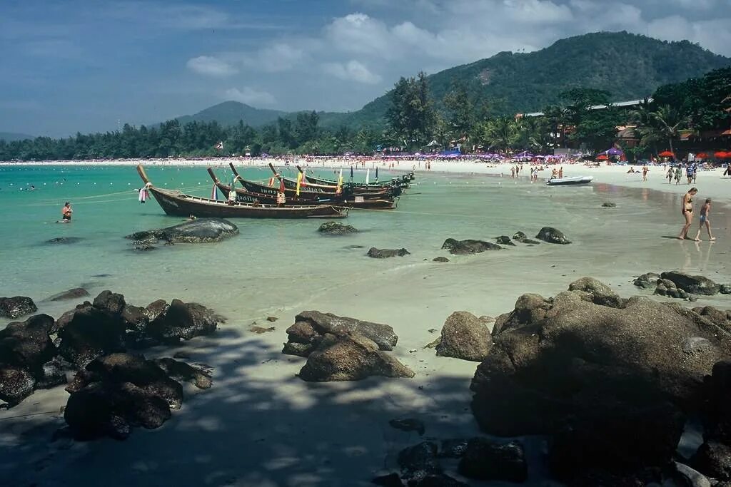 Тайланд в мае отзывы. Пляж Раваи Пхукет. The natural Resort 3 Пхукет. Климат Тайланда. Тайланд в июле.