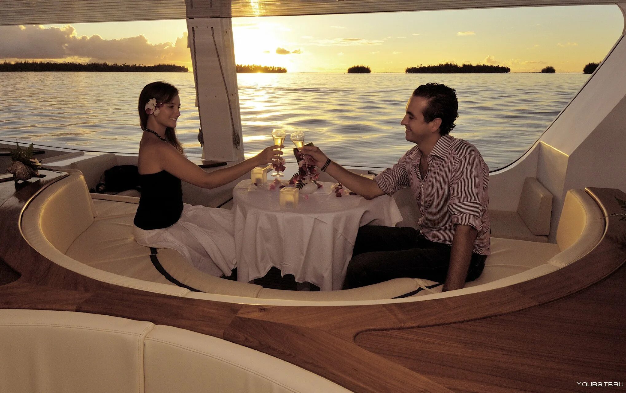 Романтичный ужин на яхте. Романтический ужин на катере. Романтический вечер на лайнере. Романтический вечер на яхте. Необычные места для двоих