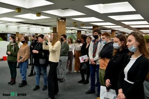В квадрате отметили