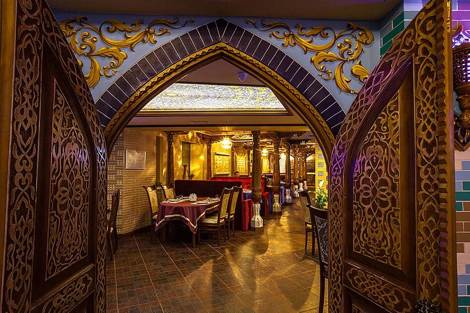 Самарканд кафе алтуфьево. Ресторан самарканд в самарканде. Ресторан samarkand самарканд. Чайхана самарканд домодедовская. Ресторан самарканд в самарканде.