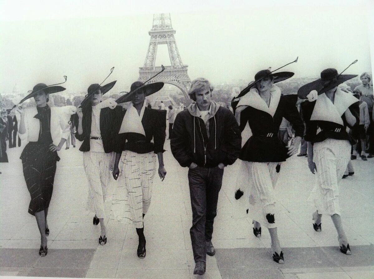 мода 90х ив сен лоран. франция 1960-е. франция в 50е 80е. елисейские поля франция 1950. франция 70-80 годов.