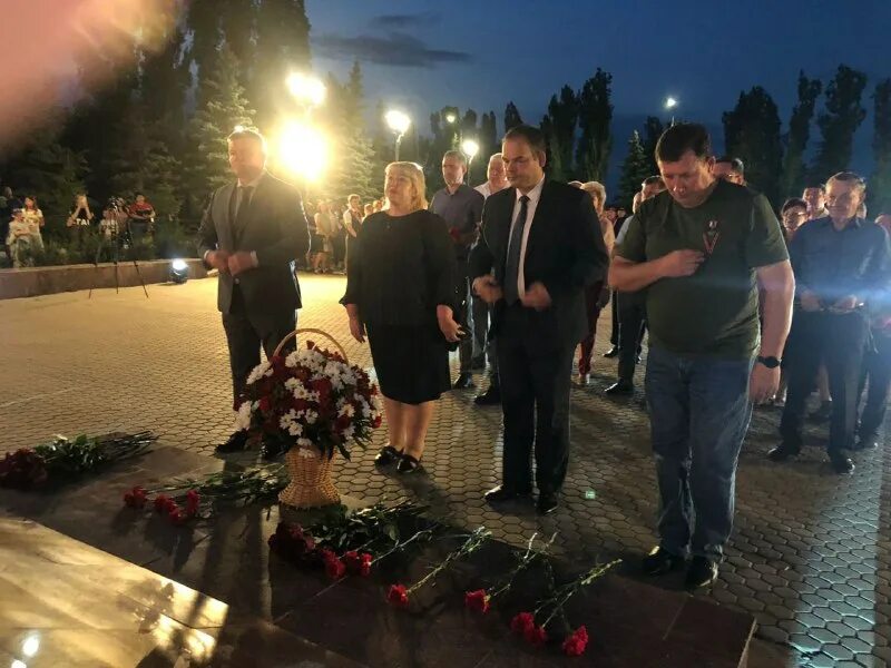 Герои отечества презентация. Дань памяти и уважения. Дань памяти и уважения. Дань памяти и уважения. 29 мая поселок высокий.