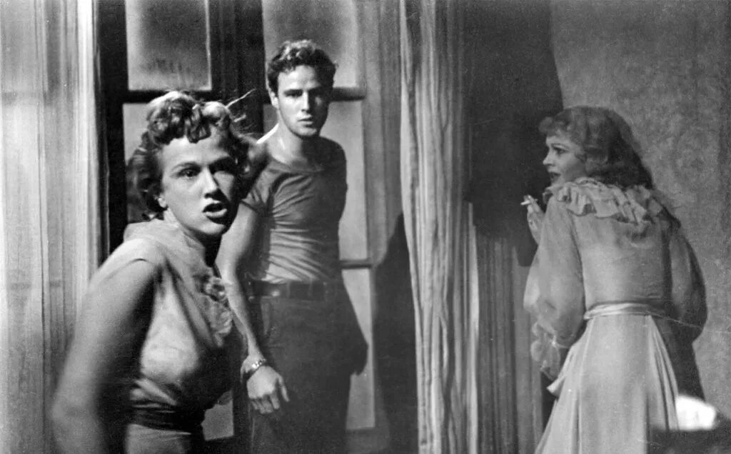 Streetcar desire. Марлон брандо трамвай желание. Streetcar desire. Марло брандов трамвай желани. Трамвай желание марлон брандо вивьен ли.