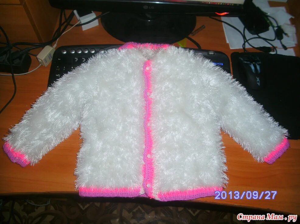 Пальто для девочки из пряжи травка. Кофта из травки для девочки. Пальто из травки для девочки. Пальто для девочки из пряжи травка. Детская кофта из травки.