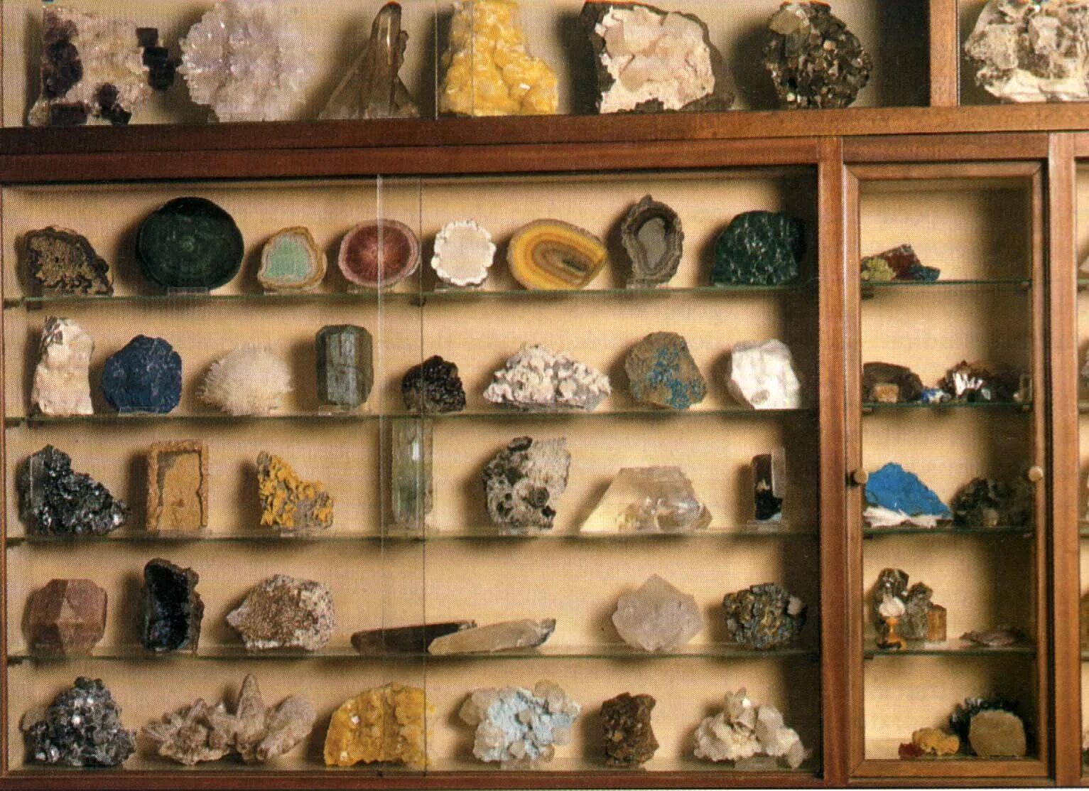 Минералогическая коллекция. Домашние коллекции. Шкаф для коллекции камней. Минералогический музей (Париж). Коллекция