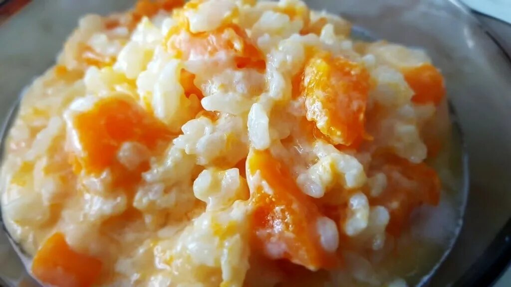 Хайес рисовая каша. Рис тыквой молоке. Пшенно рисовая молочная каша. Рис для каши. Пшеничная каша с тыквой.