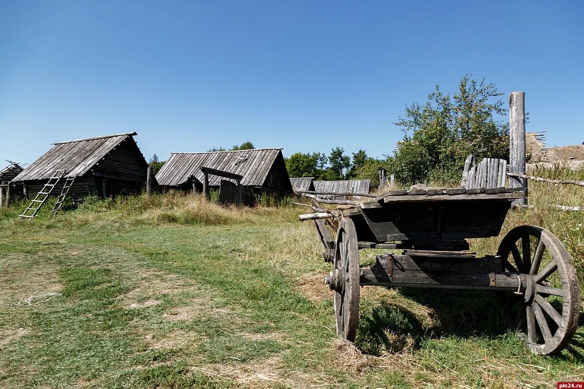 Урочище Лосковское Псковская. Кинодеревня. Урочище Лосковское. Новоржев. Холоп где снимали дворец