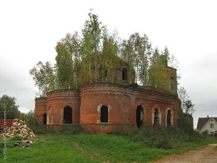 Церковь в песках шаховского