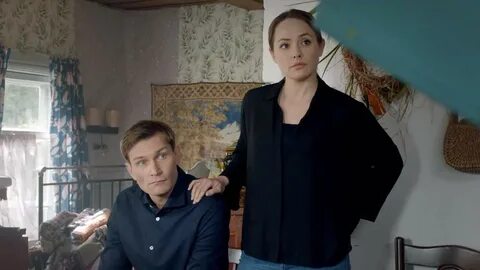 Телефон у коляна из реальных