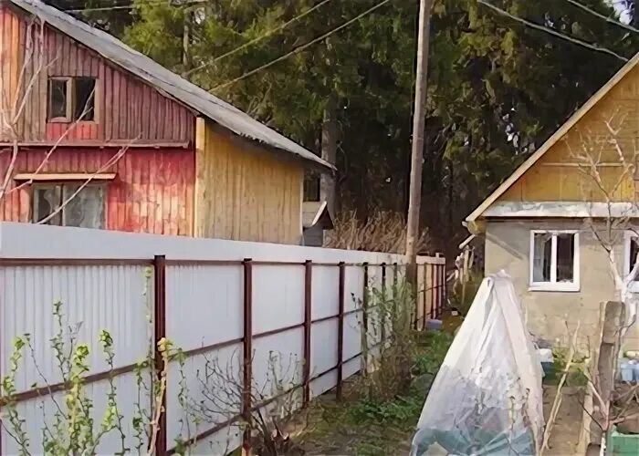 Дом близко к забору. Ворота откатные из профнастила с10. Гараж впритык к забору. Расстояние от забора. Забор между соседями.