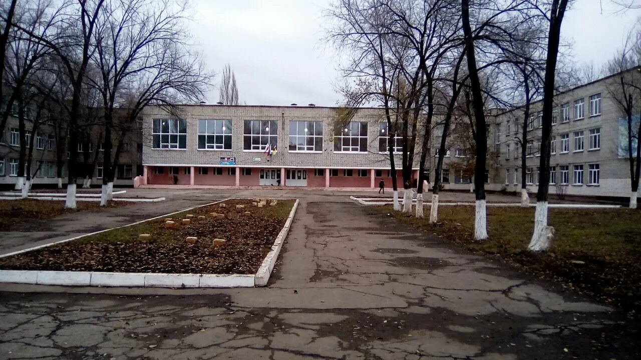 Школа no 5 энгельс. Моу сош 19 энгельс. 7 школа энгельс. Школа no 5 энгельс. 16 школа энгельс.