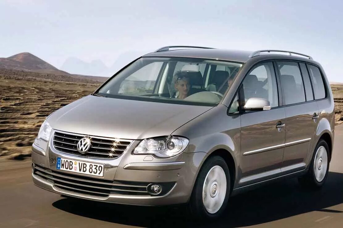 Фольксваген туран 1.9 купить. Фольксваген Туран 2008. Volkswagen Туран 2008. Touran 2006. Фольксваген Туран 1.