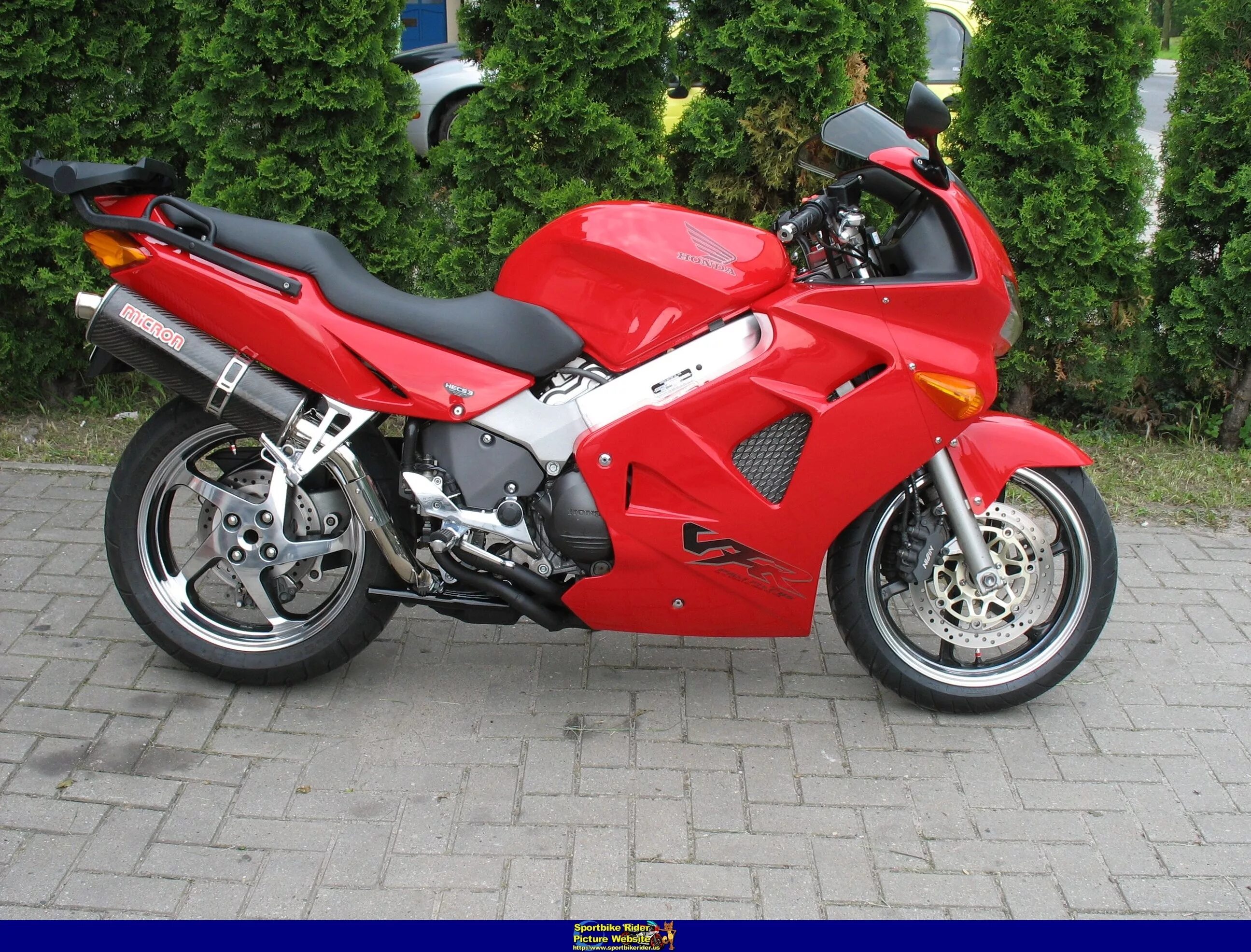 Хонда вфр поколения. Honda vfr800f. Honda VFR 800. Honda VFR 800 2001. Honda VFR 800 5 поколение.