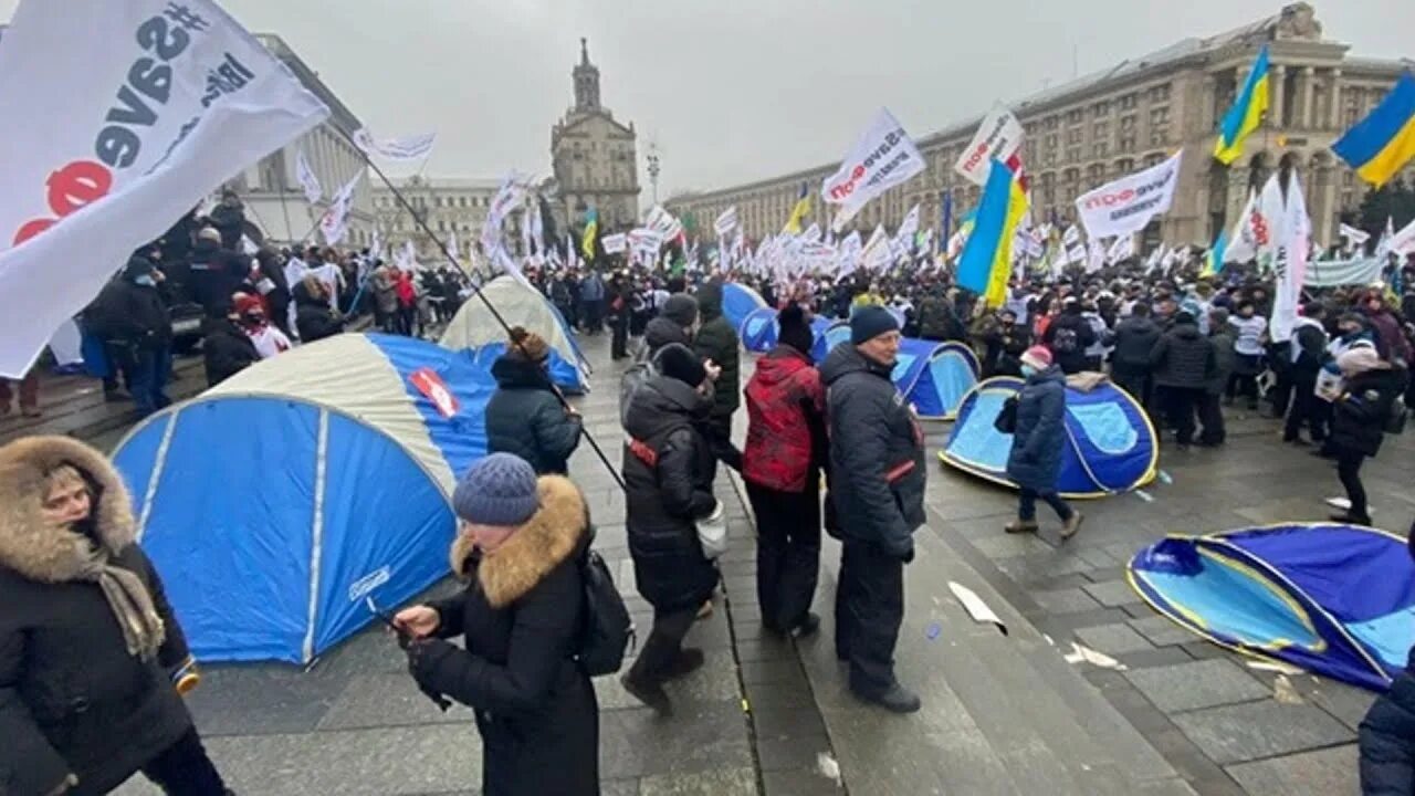 Катрин Эштон на Майдане в Киеве. Майдан Незалежности Киев протесты. Американцы на Майдане в Киеве. Майдан 2013.