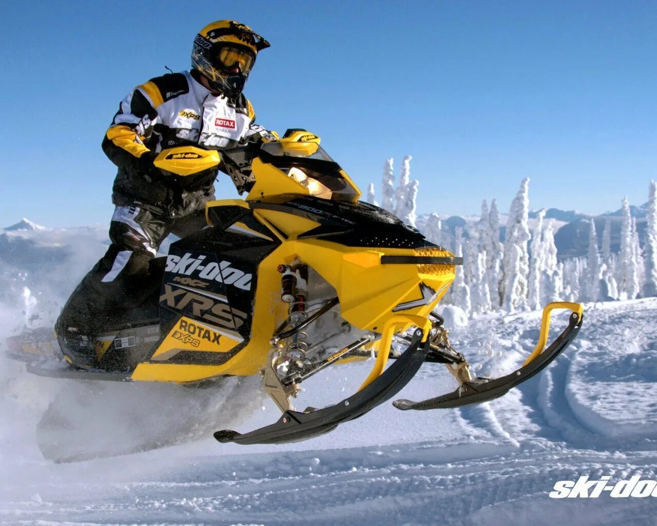 Snowmobile BRP Ski-Doo. Ski Doo MXZ XRS 800. BRP MXZ 800 XRS. Горный снегоход БРП. Сноумобиле форум