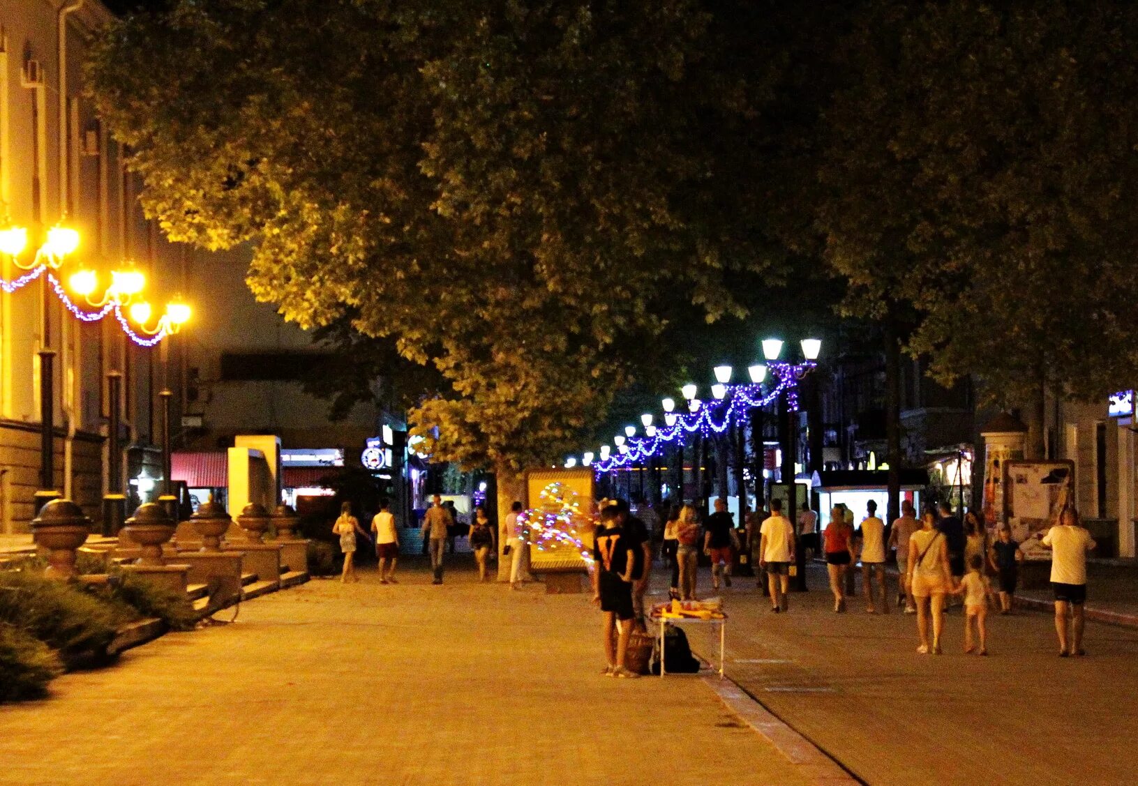 Митридат город керчь. Время в керчи сейчас. Гора митридат. Керчь виды. Обелиск славы.