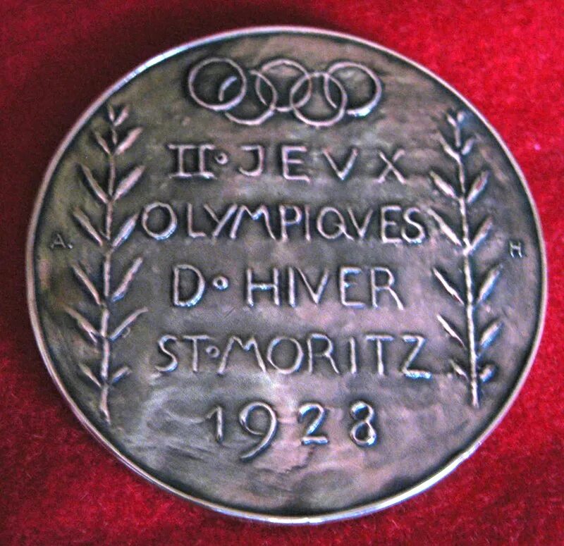 Зимние олимпийские игры 1928 года. Олимпийская медаль 1928. Зимние Олимпийские игры 1928. Зимние Олимпийские игры 1928 года в Санкт-Морице.