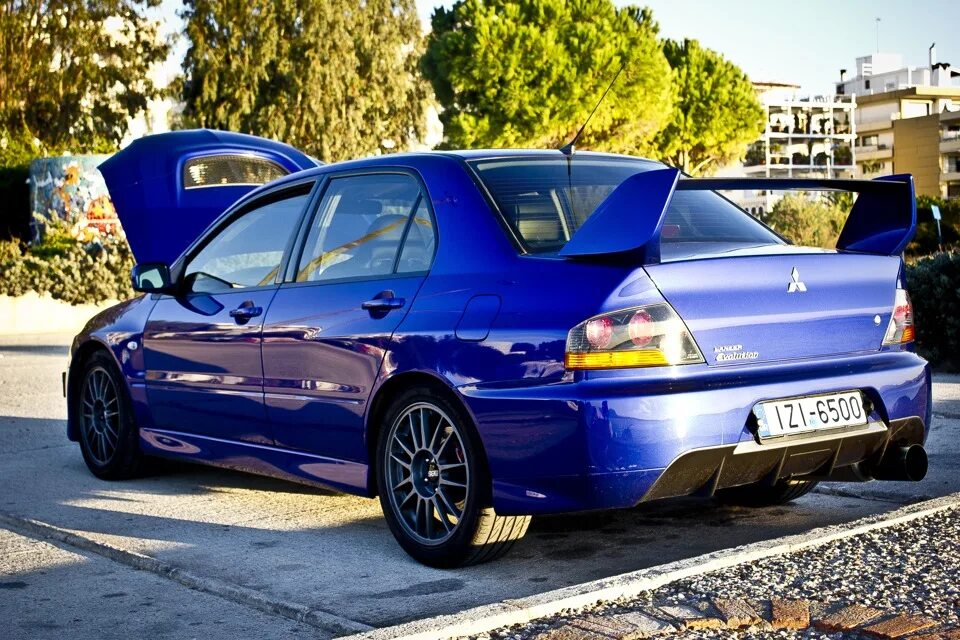 Mitsubishi lancer 9 кузов. Мицубиси эвик 9. Mitsubishi Lancer Evolution 9. Lancer 9 Tuning. Лансер 9 в обвесе.